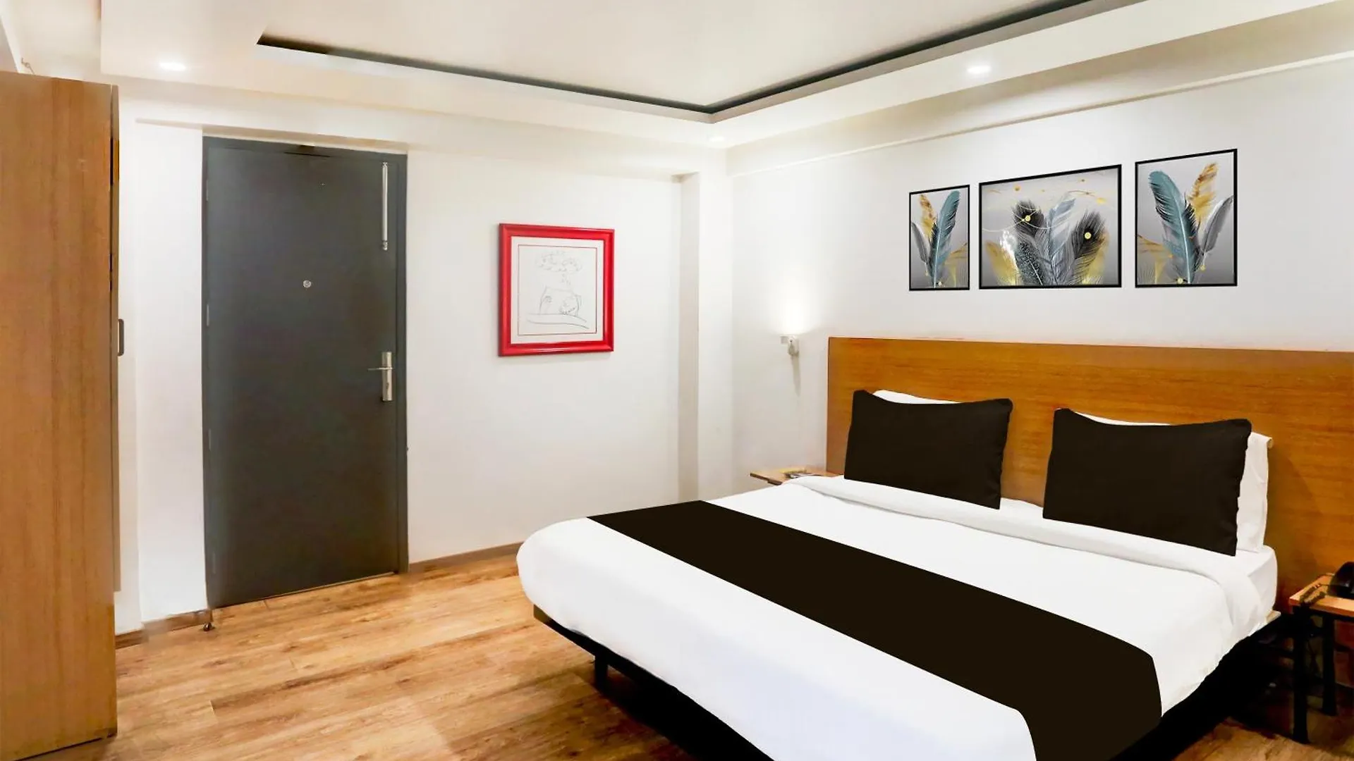 Hotel Super Townhouse Sector 57 Gurgaon Near Hong Kong Bazaar 0*,